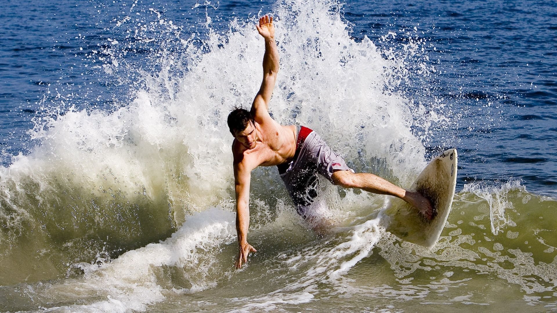 中国篮球裁判队伍培训体系进一步完善，篮球裁判培训课程